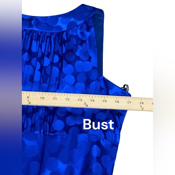 Maggy London Blue Ruched Tiered Halter Midi Dress - Picture 7 of 8